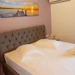 兰波斯之家酒店－佛福劳 公寓 *
