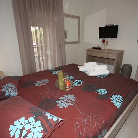 Apartment Lampos House