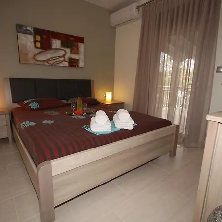 Lampos House Daire Vourvourou