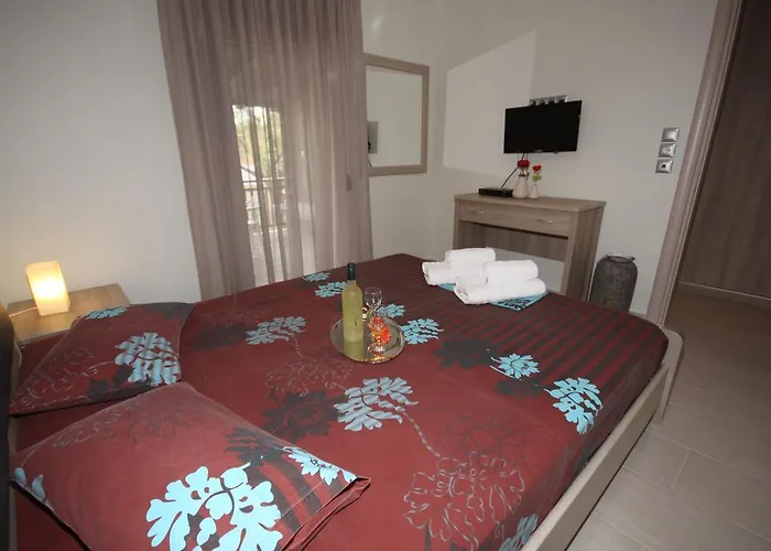 Apartment Lampos House